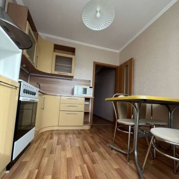 Сдается 2-х комнатная квартира, 55 м²