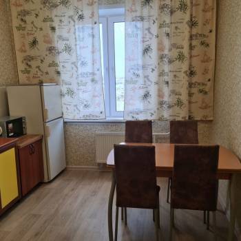 Сдается 2-х комнатная квартира, 60 м²