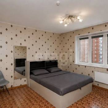 Продается 1-комнатная квартира, 40 м²