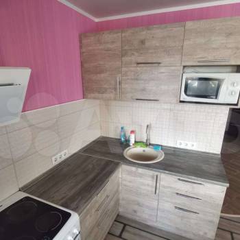 Сдается 1-комнатная квартира, 46 м²