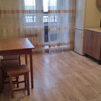 Продается 1-комнатная квартира, 42,4 м²