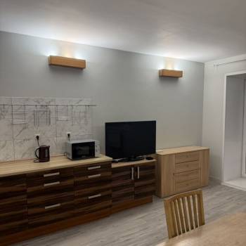 Сдается 1-комнатная квартира, 80 м²