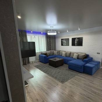 Сдается Многокомнатная квартира, 80 м²