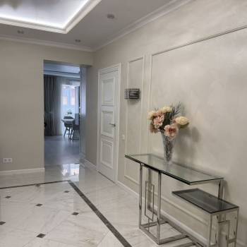 Продается 1-комнатная квартира, 103,5 м²
