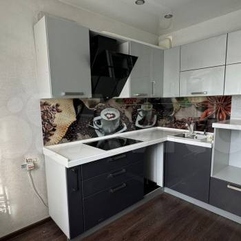 Продается Многокомнатная квартира, 91,6 м²