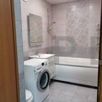 Сдается 1-комнатная квартира, 46 м²