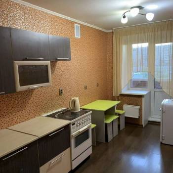 Сдается 1-комнатная квартира, 38 м²
