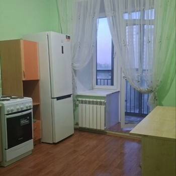 Сдается 1-комнатная квартира, 38 м²