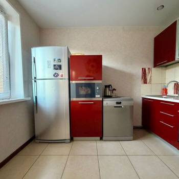 Продается Многокомнатная квартира, 77,6 м²