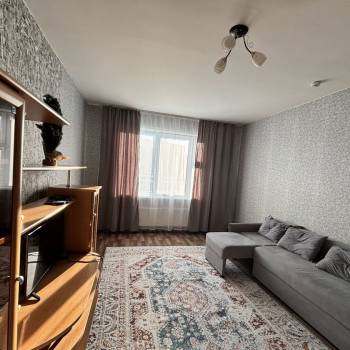 Сдается 1-комнатная квартира, 37 м²