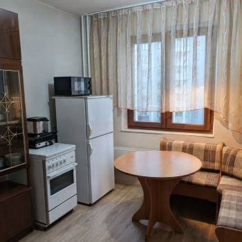 Продается 1-комнатная квартира, 32 м²