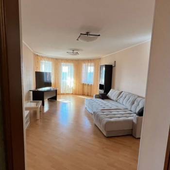 Продается 3-х комнатная квартира, 129,5 м²