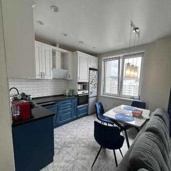 Сдается Многокомнатная квартира, 68 м²