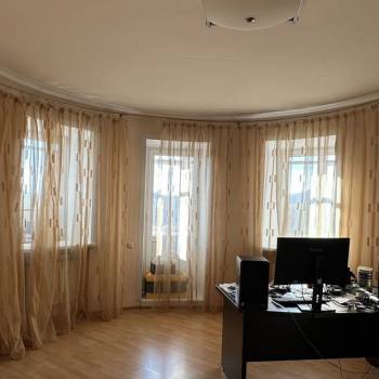 Сдается Многокомнатная квартира, 129,5 м²