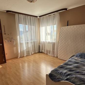 Сдается Многокомнатная квартира, 129,5 м²