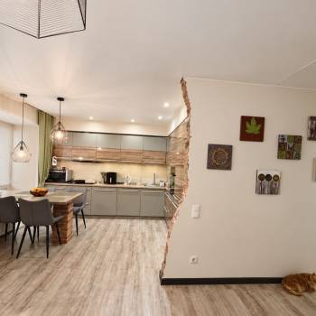 Продается 1-комнатная квартира, 49 м²