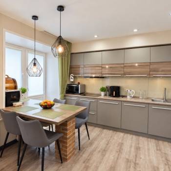 Продается 1-комнатная квартира, 49 м²