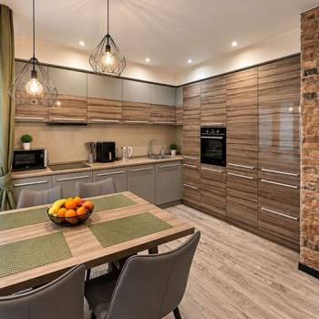 Продается 1-комнатная квартира, 49 м²