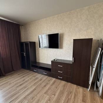 Сдается 1-комнатная квартира, 42 м²