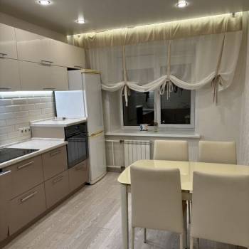 Сдается 2-х комнатная квартира, 61,6 м²