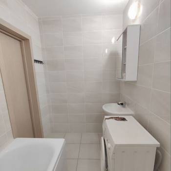 Сдается 1-комнатная квартира, 40,7 м²