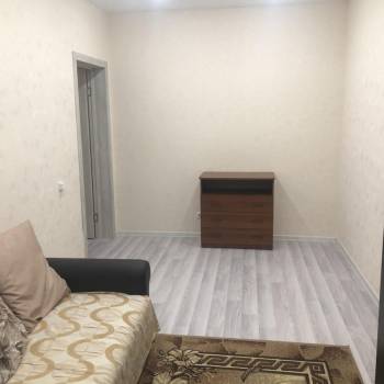 Сдается 1-комнатная квартира, 42 м²