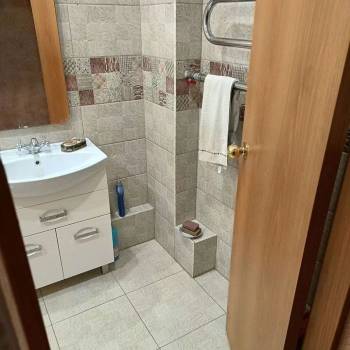 Продается 1-комнатная квартира, 59,1 м²