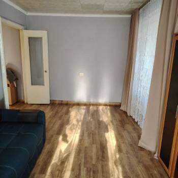 Продается 1-комнатная квартира, 35 м²