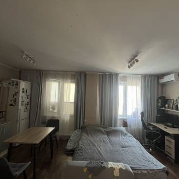 Продается 1-комнатная квартира, 33 м²