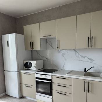 Продается 1-комнатная квартира, 40,4 м²