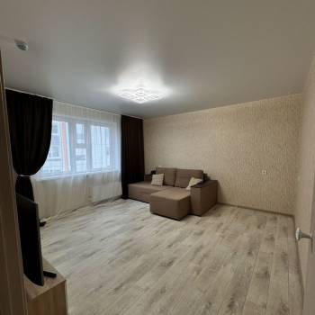Сдается 2-х комнатная квартира, 60 м²