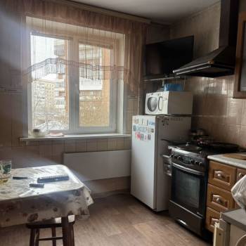 Продается Многокомнатная квартира, 84 м²