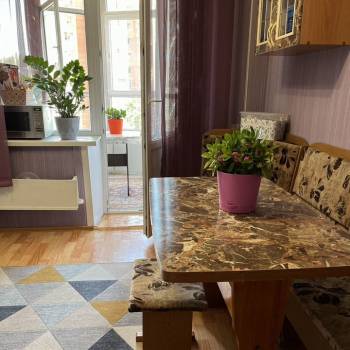 Сдается 1-комнатная квартира, 52 м²