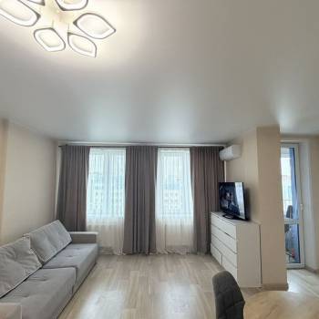 Продается 1-комнатная квартира, 42,6 м²