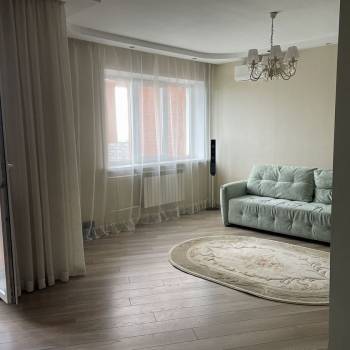 Сдается 2-х комнатная квартира, 70,4 м²