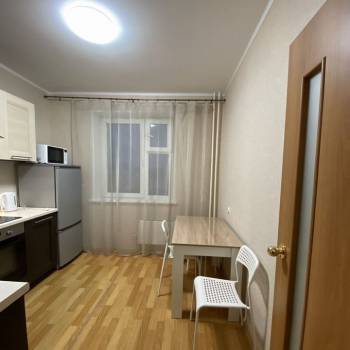 Сдается 2-х комнатная квартира, 59 м²