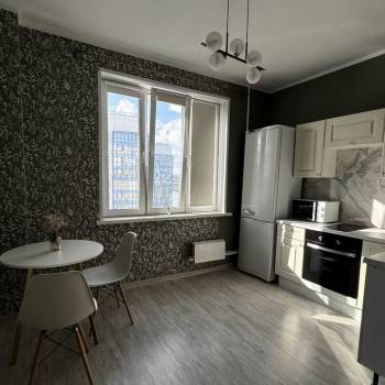 Сдается 1-комнатная квартира, 35 м²
