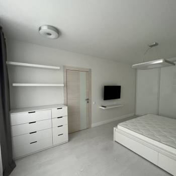 Сдается 1-комнатная квартира, 43 м²