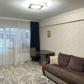 Продается 3-х комнатная квартира, 61 м²