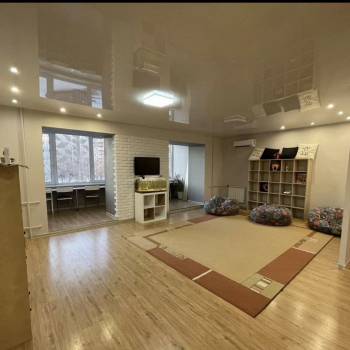 Сдается 2-х комнатная квартира, 85 м²