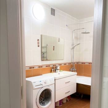 Сдается 2-х комнатная квартира, 64 м²