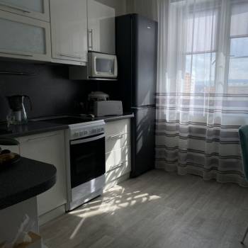 Сдается 1-комнатная квартира, 47 м²