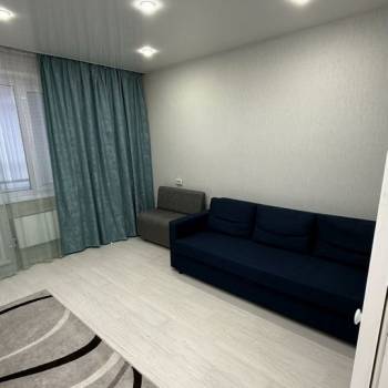Сдается 1-комнатная квартира, 47 м²