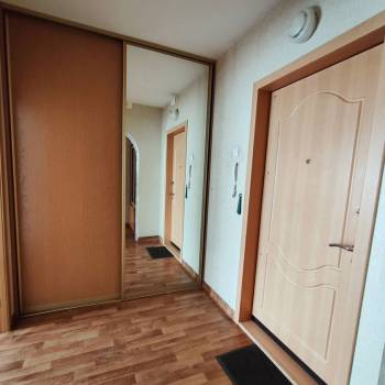 Сдается 1-комнатная квартира, 42 м²