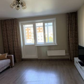 Сдается 1-комнатная квартира, 43 м²