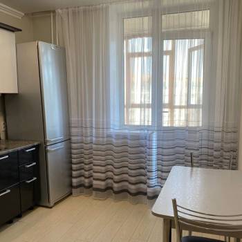 Сдается 1-комнатная квартира, 38 м²