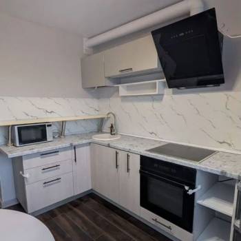 Сдается 1-комнатная квартира, 41 м²