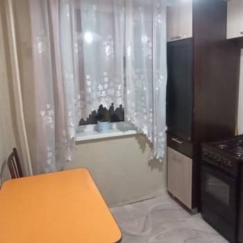 Сдается 1-комнатная квартира, 32 м²