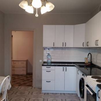 Сдается 1-комнатная квартира, 39 м²
