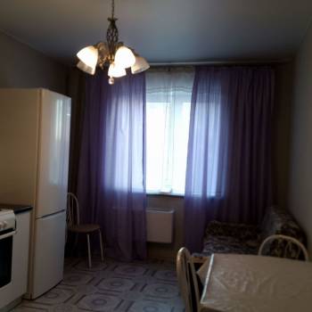 Сдается 1-комнатная квартира, 39 м²